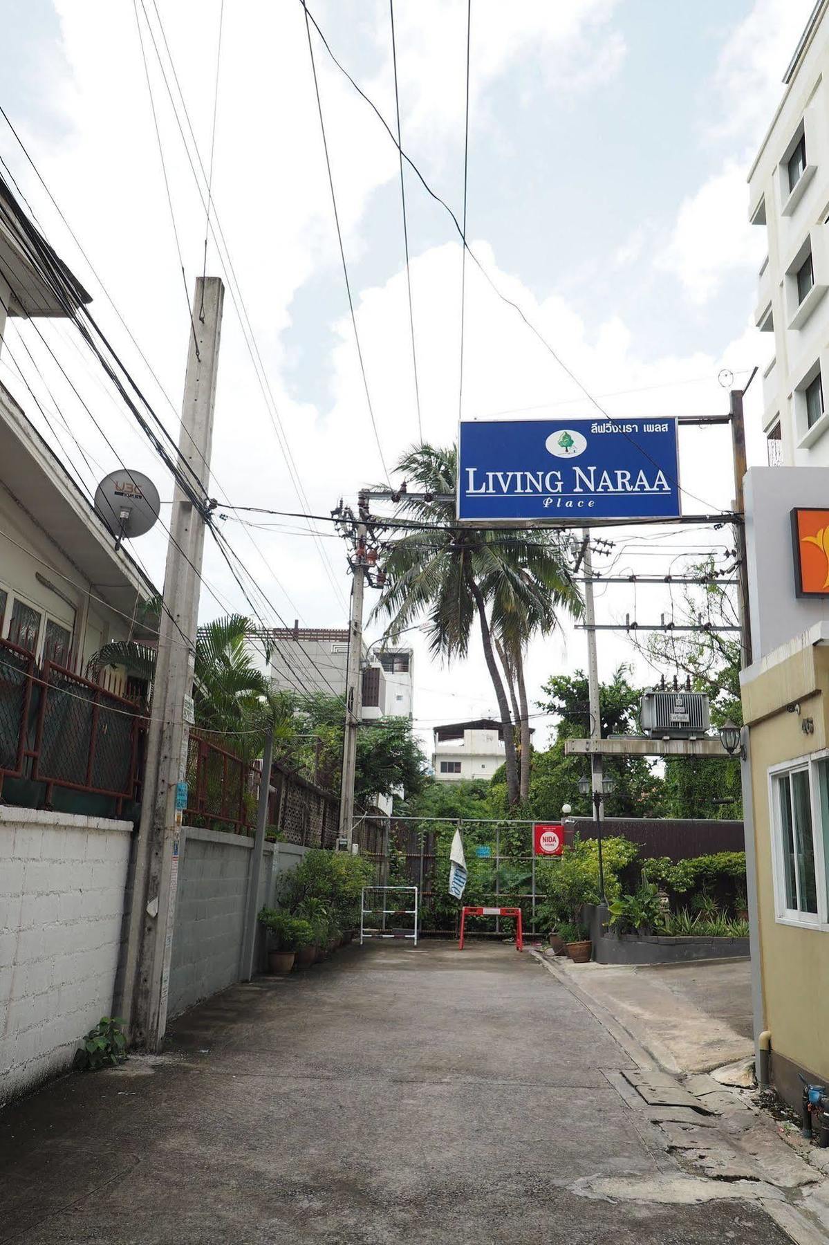 Living Naraa Place Bangkok Buitenkant foto
